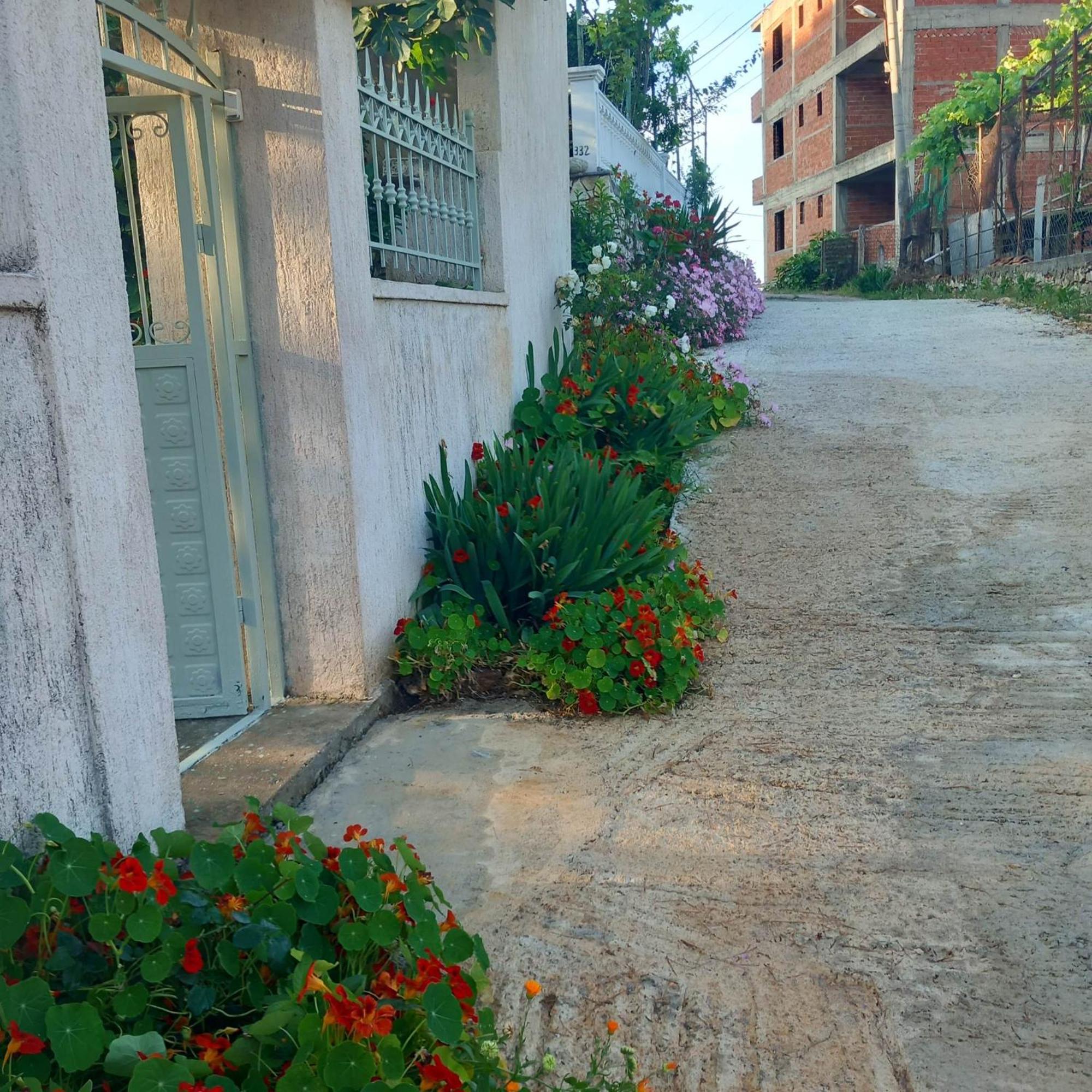 Sarsed Home, Sarandë Eksteriør bilde